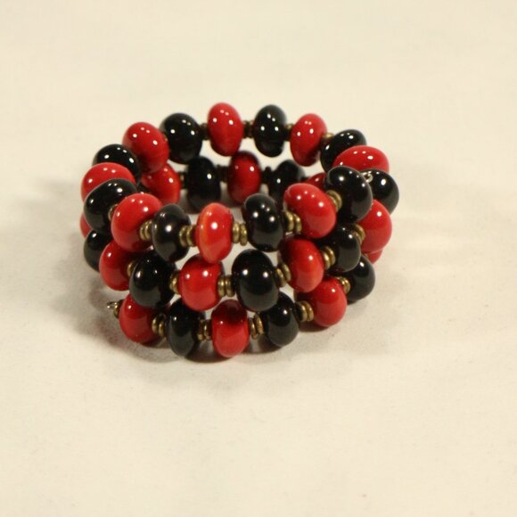 KAZURI BEADS Handmade Warrior Bright Red/Black Wraparound Bracelet OS - Picture 2 of 4